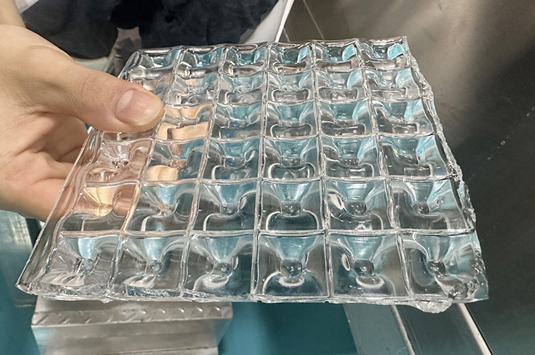 方冰機產量會受溫度影響嗎